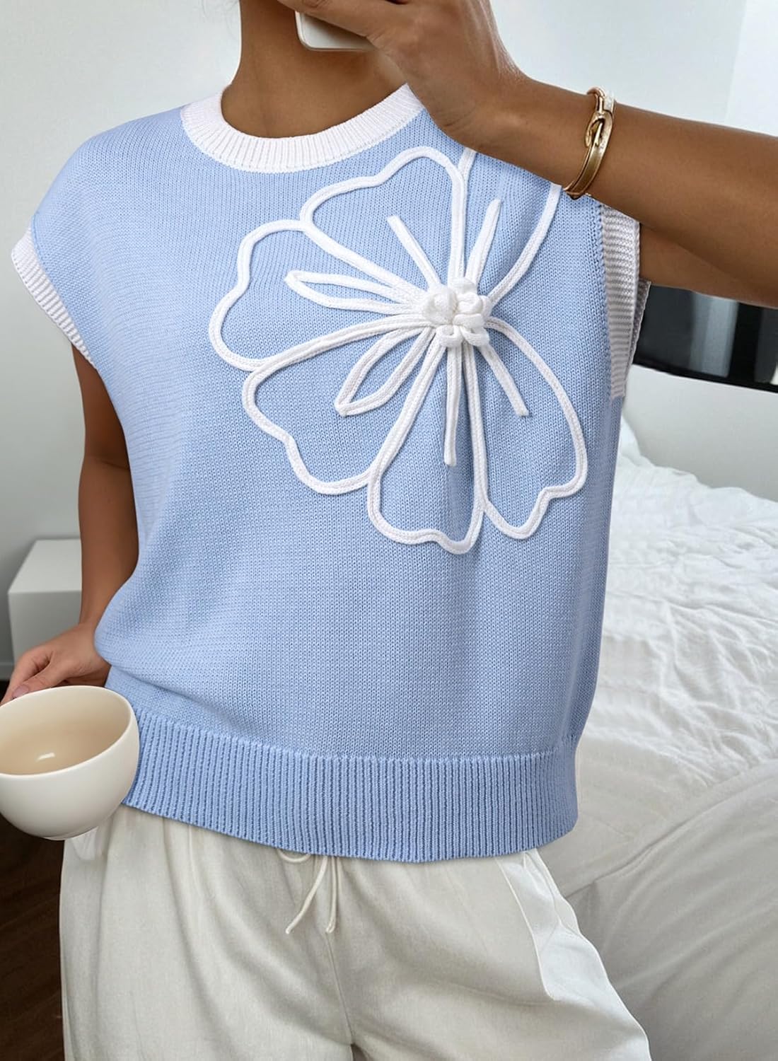 Dokotoo Women's Floral Sweater Crew Neck 2026 Short Sleeve Loose Fit Knit Pullover Tops - Image 3