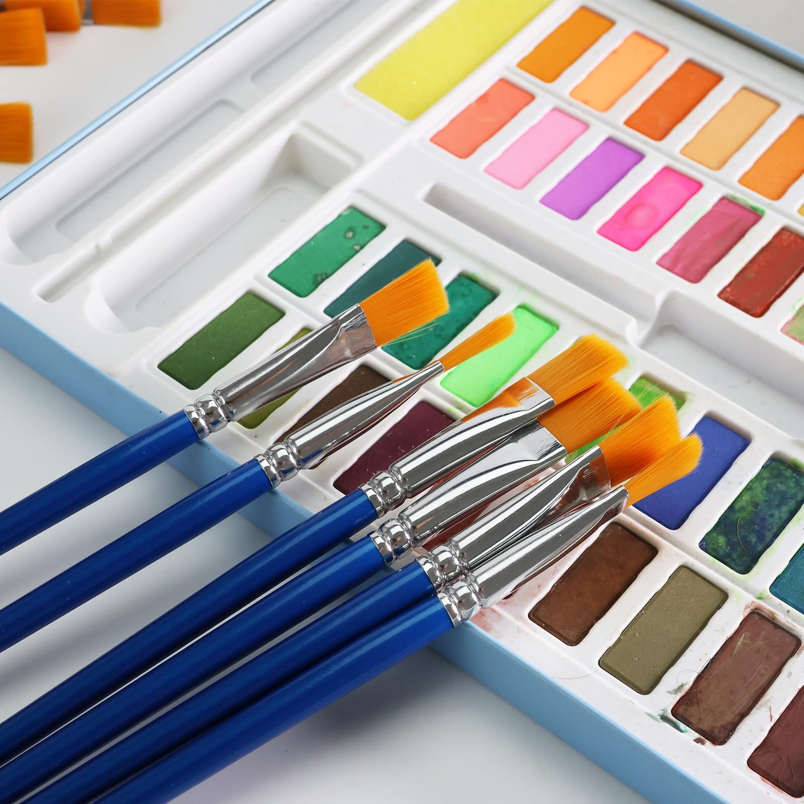 GACDR Pinceles planos de 1,27 cm para pintura acrílica, paquete de 40 pinceles pequeños a granel con mango de madera para acrílico, acuarela, óleo, manualidades, arte facial y corporal
