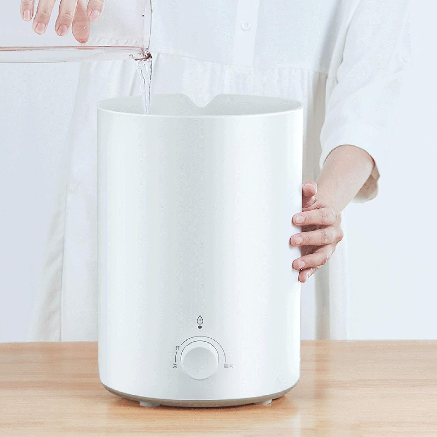 2.5L Household Humidifier Quiet Small Humidifier Large Spray Capacity Clean The Air for Pregnant Women and Babies