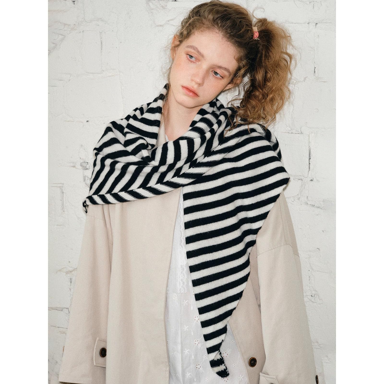 Bufanda cálida de invierno para mujer, de lana suave, triangular, de gran tamaño, cubierta fría, accesorio de moda, bufanda de protección cervical cálida