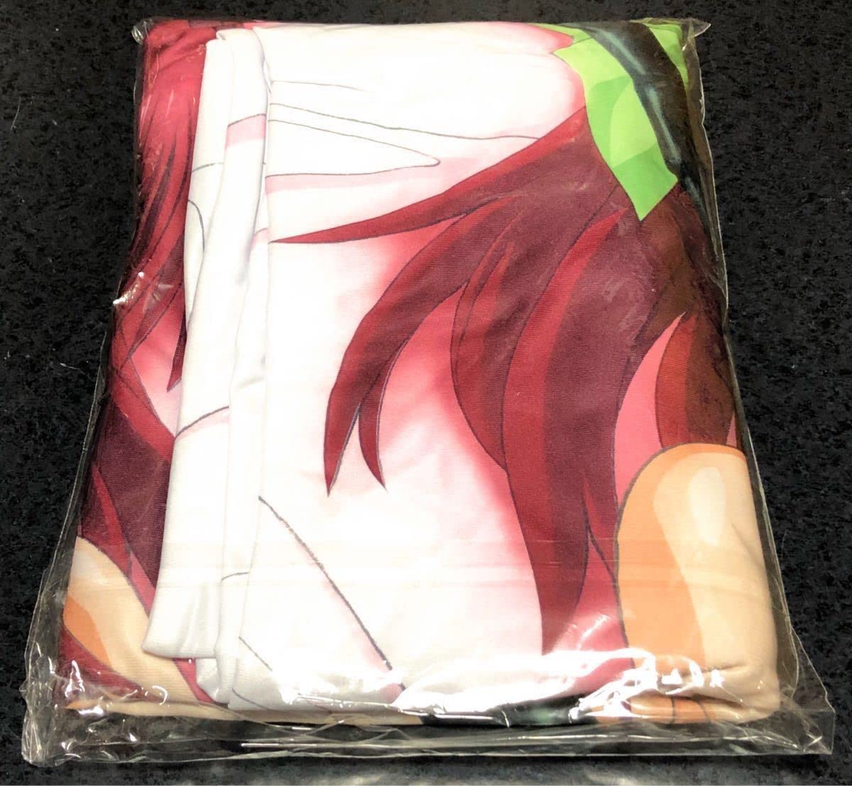 Amazon | Angel Beats! 仲村ゆり 抱き枕カバー 裸ニーソ 赤髪 美