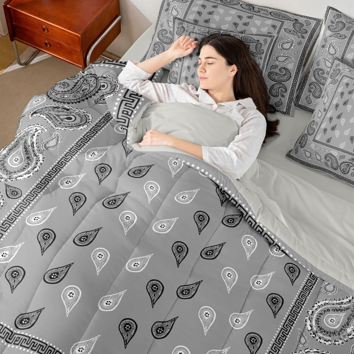 Manfei Grey Bandana 7pcs Comforter Set King Size,Bohemian Paisley Bandanas Bedding Set for All Season,Boho Chic Floral Bed in A Bag with Comforter,Sheets and Pillowcases,Women Man Room Decor image 3