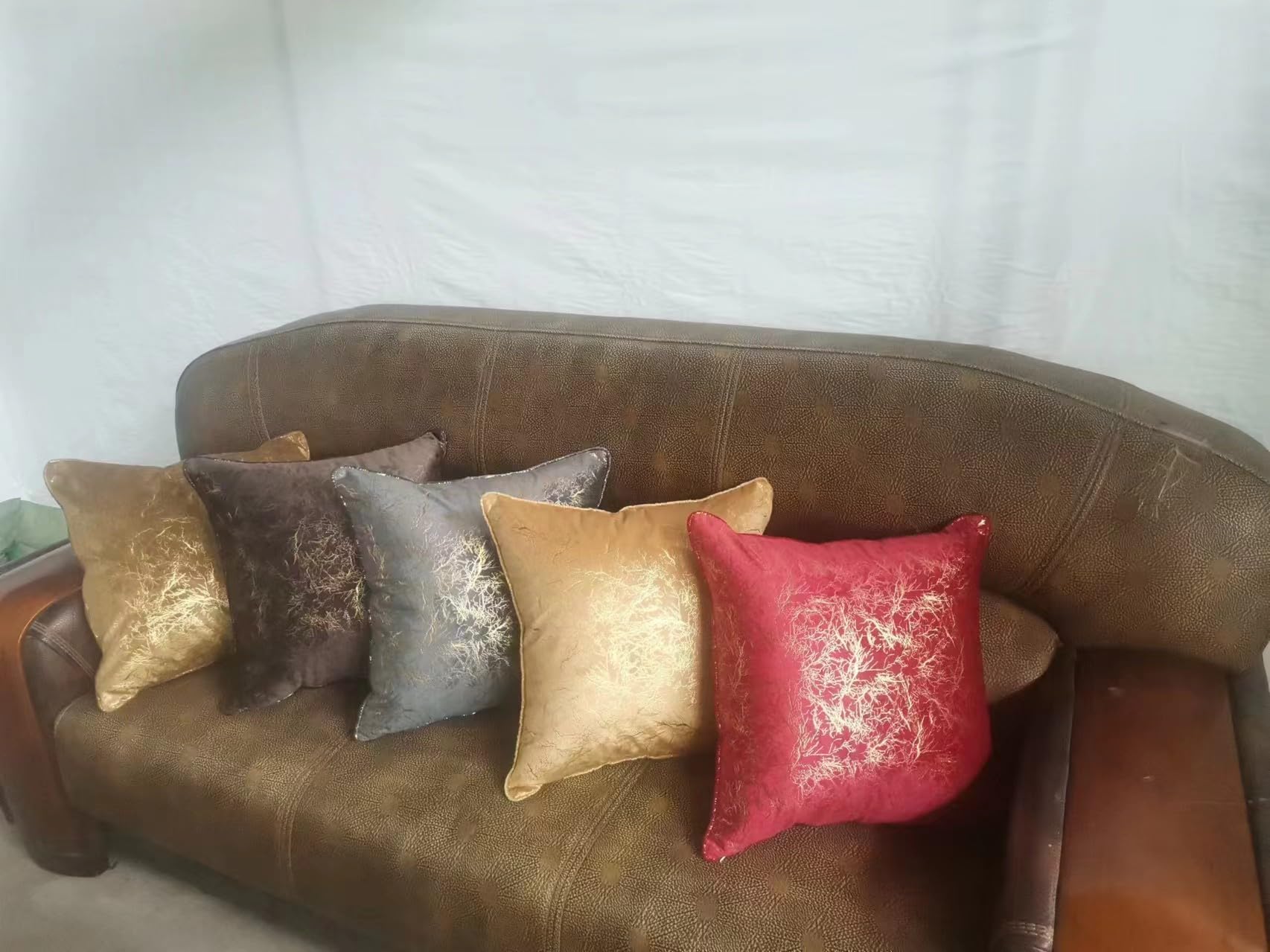 Nomantic Ave Cushion Cover