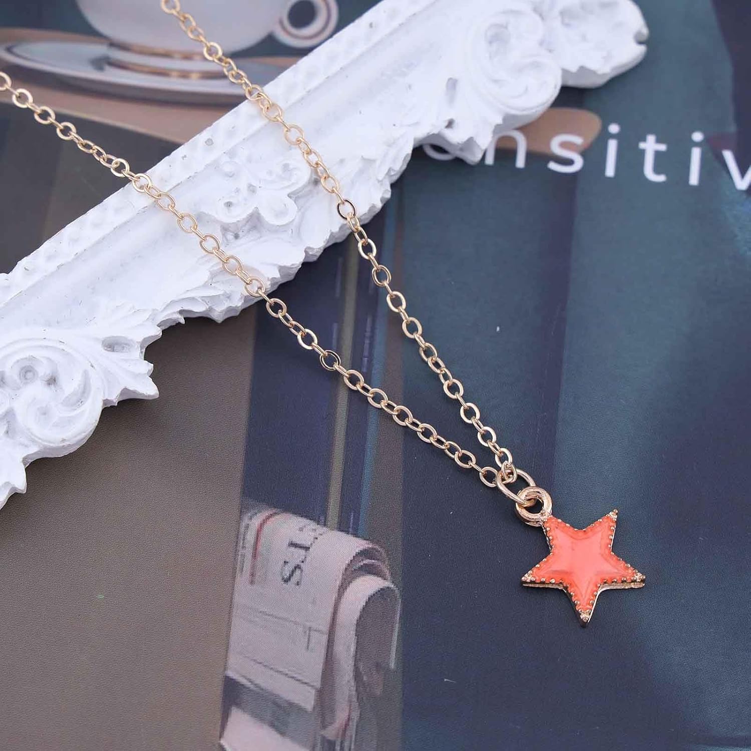 Vintage Star Pendant Necklace Tiny Star Choker Necklace Green Star Necklace Gold Minimal Necklace Jewelry for Women and Girls (Green) - Image 7