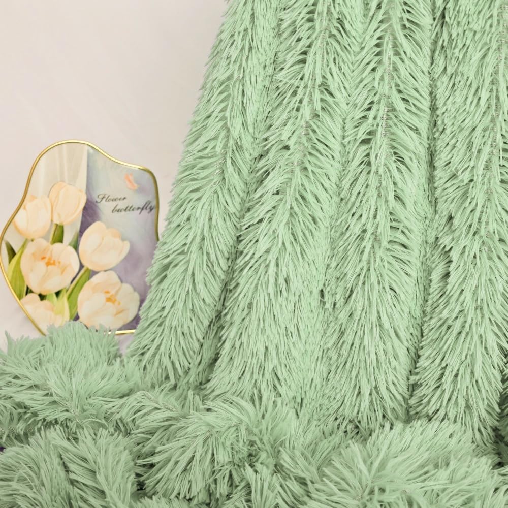 Ultra Soft Plush Blanket – Cozy Furry Throw for Bed, Sofa & Couch – Warm Fuzzy Fur Quilt – Luxurious Green Blanket (51x63 Inches) - Image 4