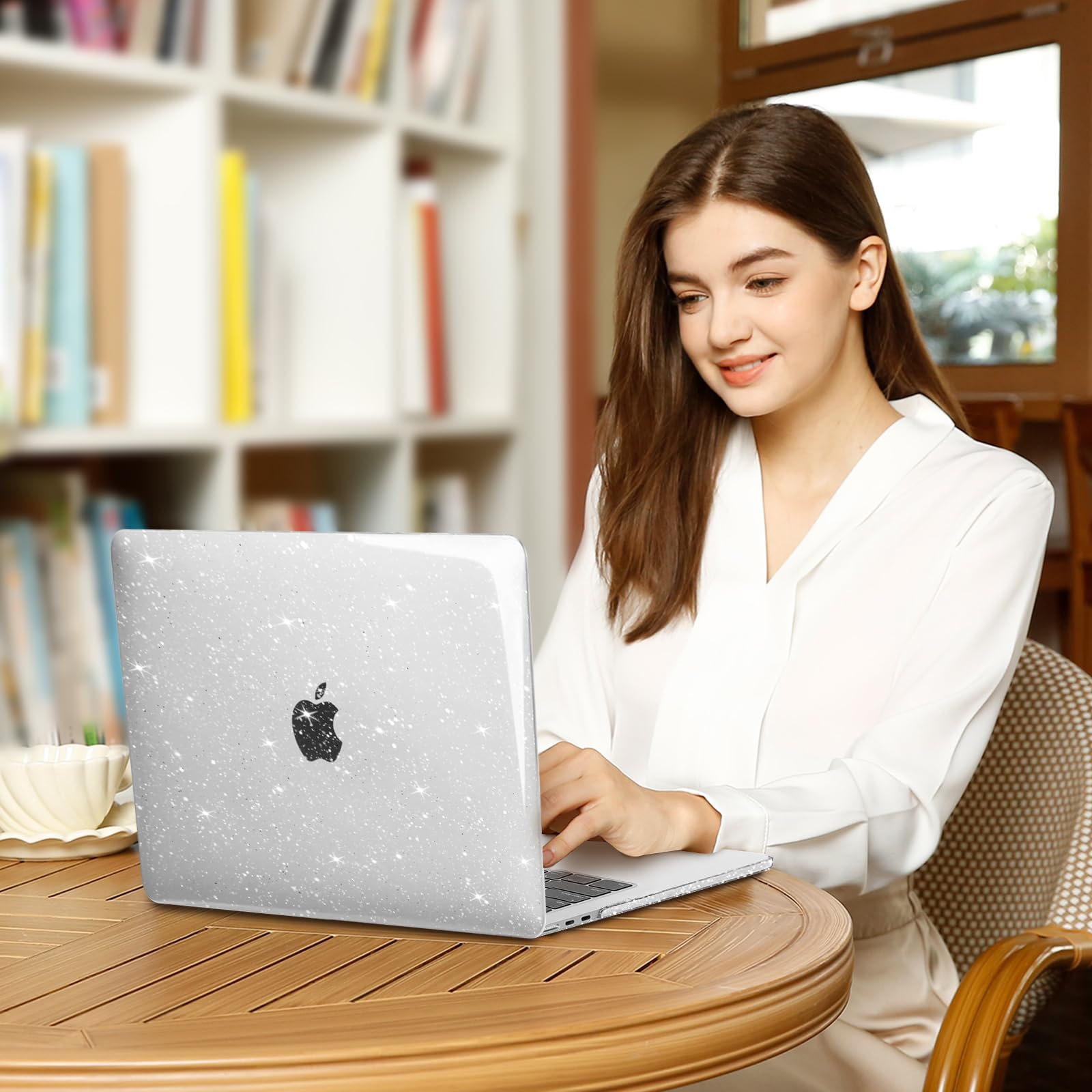 MOSISO Custodia Compatibile con MacBook Air 13 Cover M5 M4 M3 M2 2026-2022 A3449 A3240 A3113 A2681, Glitter Case per MacBook Air 13,6'' display Liquid Retina&Copritastiera&Pellicola, Trasparente