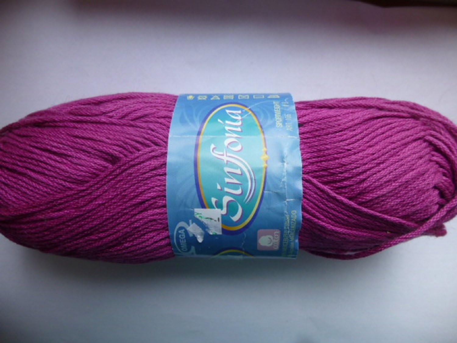Morado (Magenta) Sinfonia 100% Cotton Sportweight Yarn. 200 meters (218 yards)