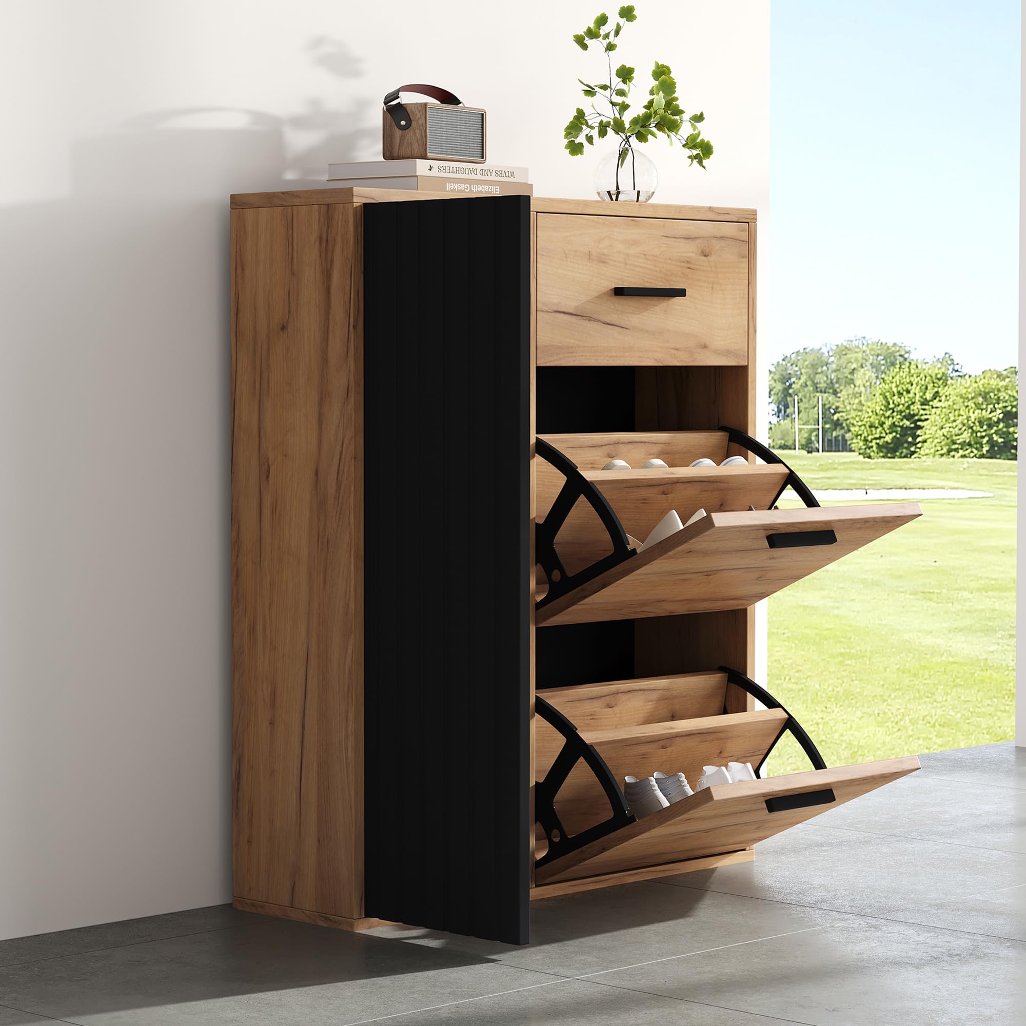 80 × 24 × 95,5 cm, zapatero moderno con estantes ajustables, tiradores negros, 1 cajón y 1 puerta, zapatero multiusos, zapatero en el pasillo (natural+negro)