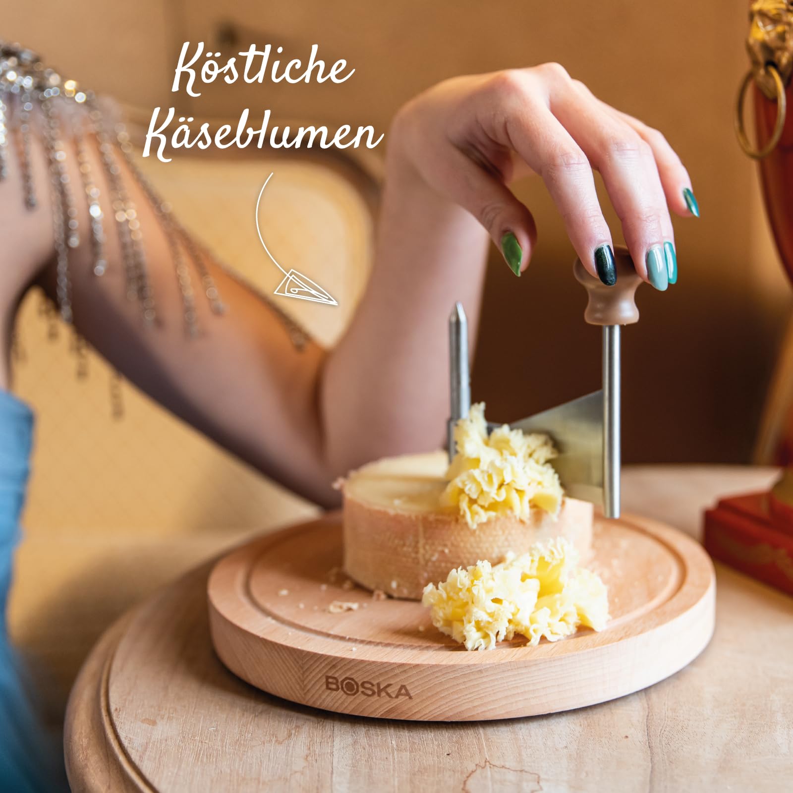 BOSKA Käseschaber Amigo mit Glocke/einfach zu verwenden/hält Käse langer frisch/Holz/Kunststoff/Braun