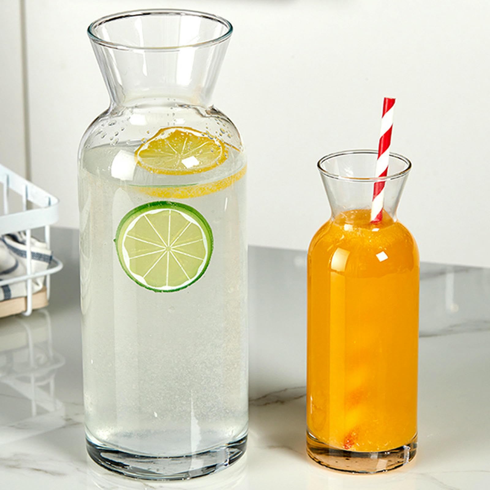Le bottiglie di succo di frutta fresche e squisite per uso domestico sono pratiche e fresche con resistenza alle alte temperature, grandi 1000 ml