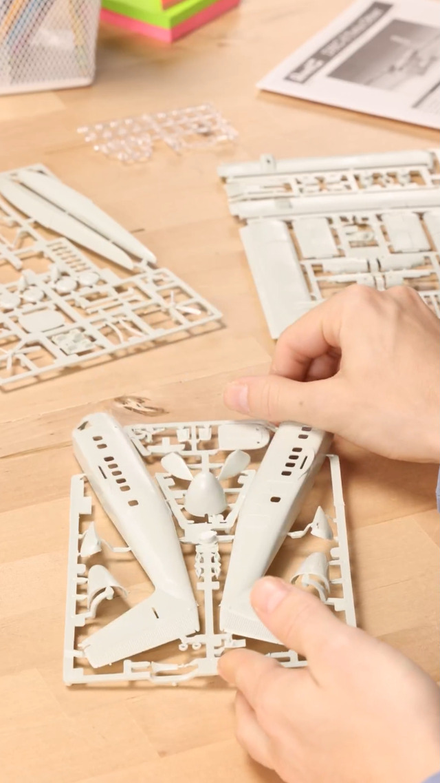 Amazon.com: Revell Germany 04901 DHC-6 Twin Otter Kit : Arts