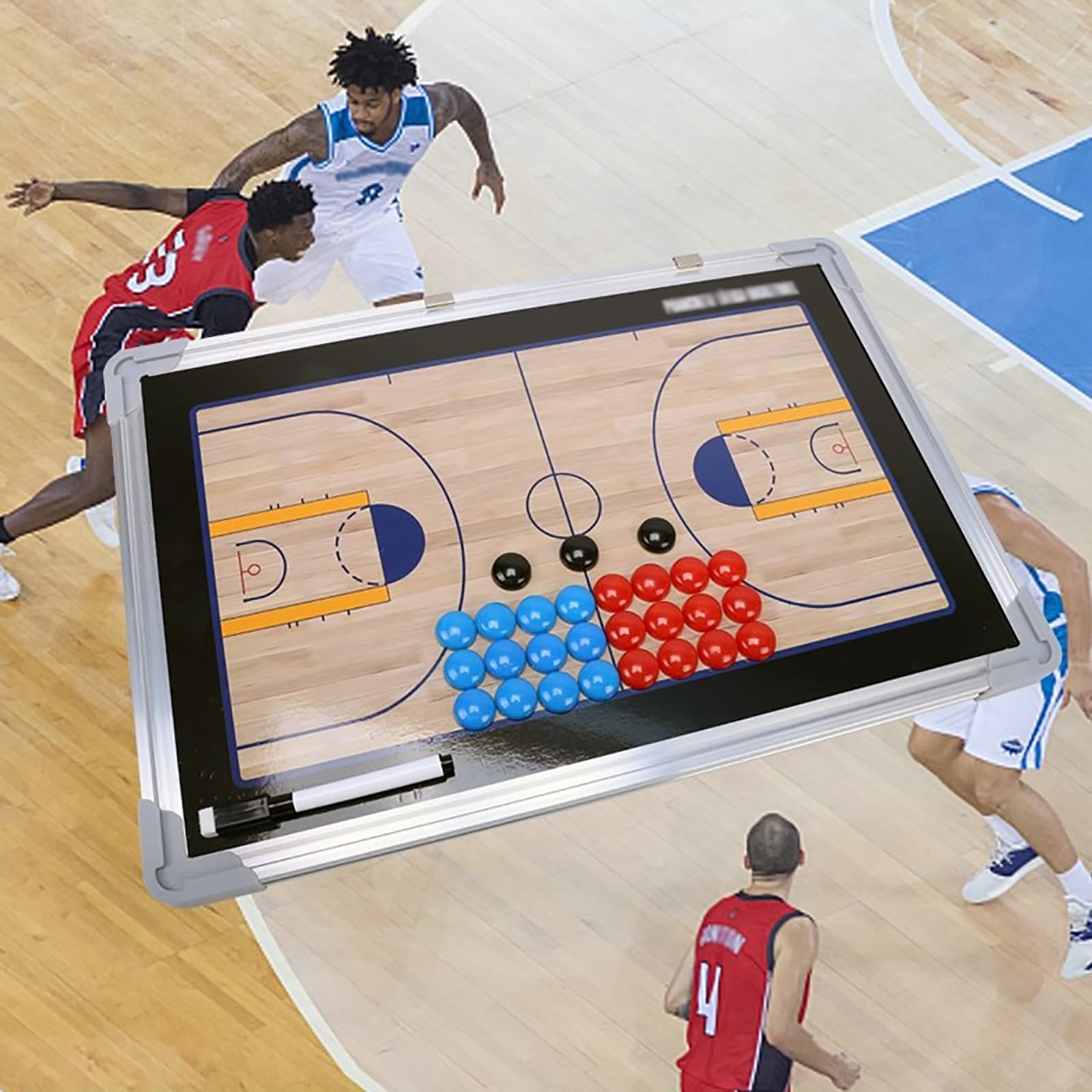 Pizarra Tactica Baloncesto, Pizarra Baloncesto Entrenador, con Bolígrafo y Piezas de Ajedrez Magnéticas, Diseño para Colgar, para la Enseñanza