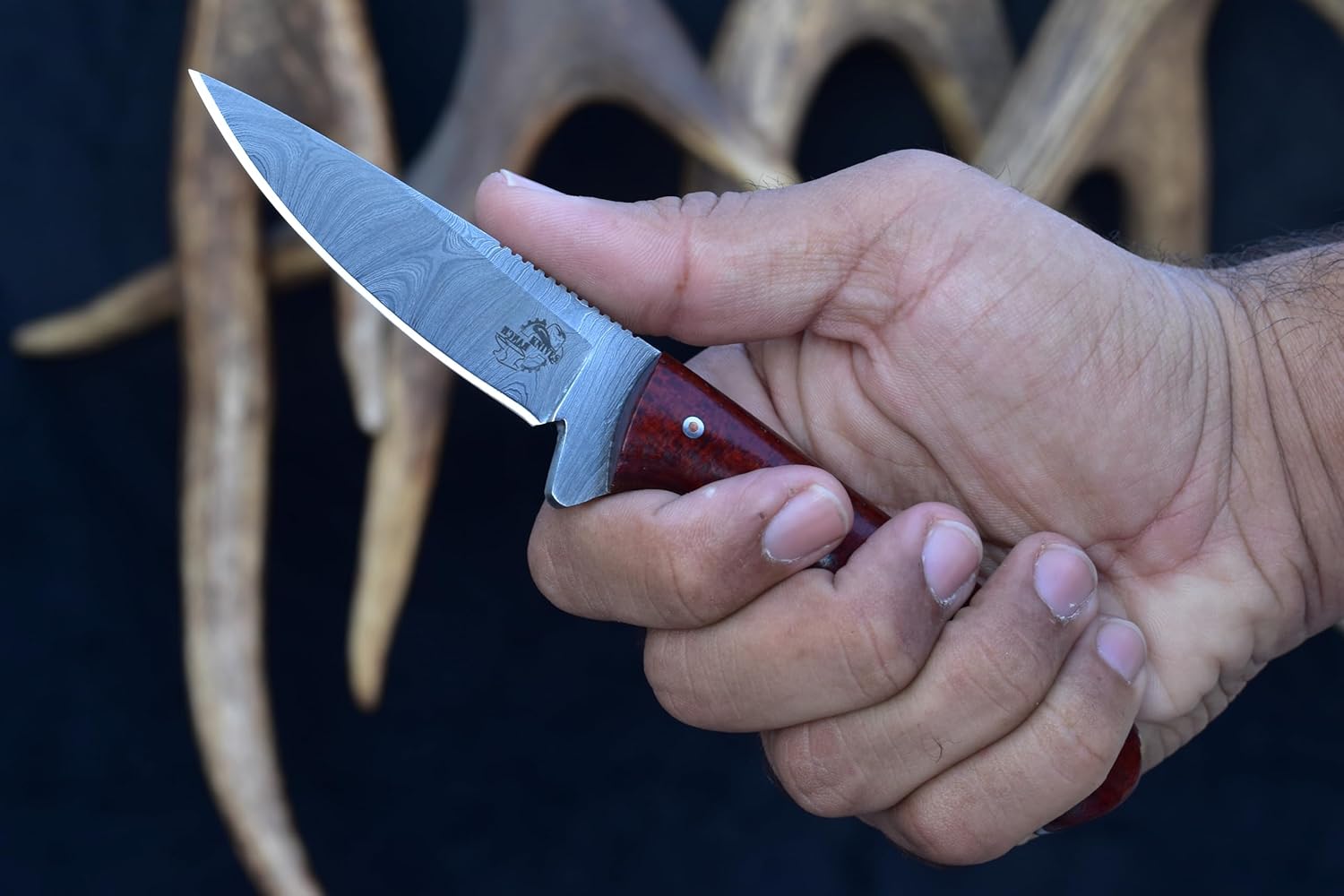 Knives Ranch 7” Fixed Blade EDC Knife with Sheath – Damascus Steel – Scarlet Red Burlap Micarta Handle - Horizontal Cowboy Cross draw Leather Sheath Snug Fit (3056-SCARLET)