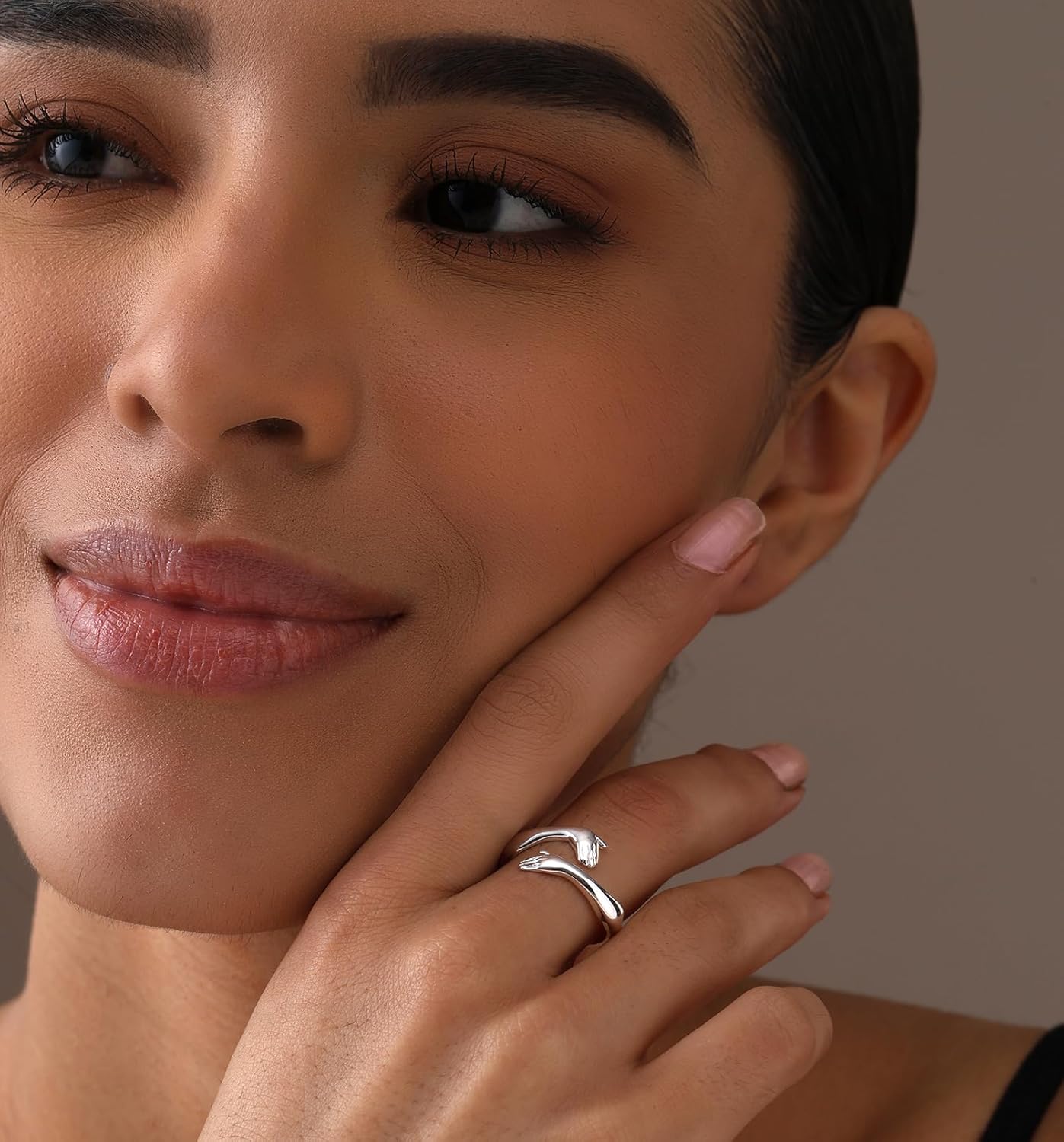 LeCalla 925 Sterling Silver Hug Rings for Women | Hugging Hands Open Rings | Couple Hugs Finger Ring Love Promise Friendship Wedding Ring Jewelry for Mom Wife Daughters Grandma Friend | Sizes 5-8 No.