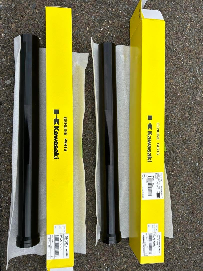 フロントサスペンション 2025年モデル Z900RS 純正アウターフォーク