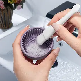 Limpador de pincéis de maquiagem de silicone, tigela de escova, ferramenta de lavagem portátil, limpador de pincéis cosméticos (cinza)