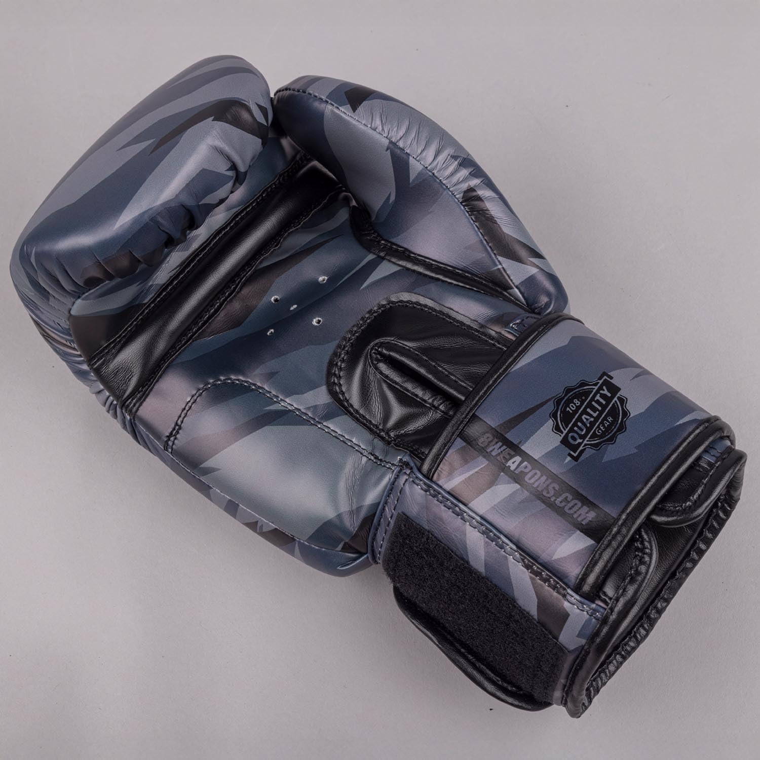 8 WEAPONS Boxhandschuhe Unlimited 2.0, Urban Camo, Training, Sparring und Wettkampf, Kunstleder, Perfekte Dämpfung und stabile Nähte, Handschuhe für Muay Thai, K1, Boxen, MMA und Kickboxen