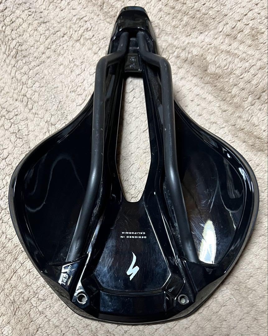 Specialized power Expertブラックサドル　143mm Power Expert