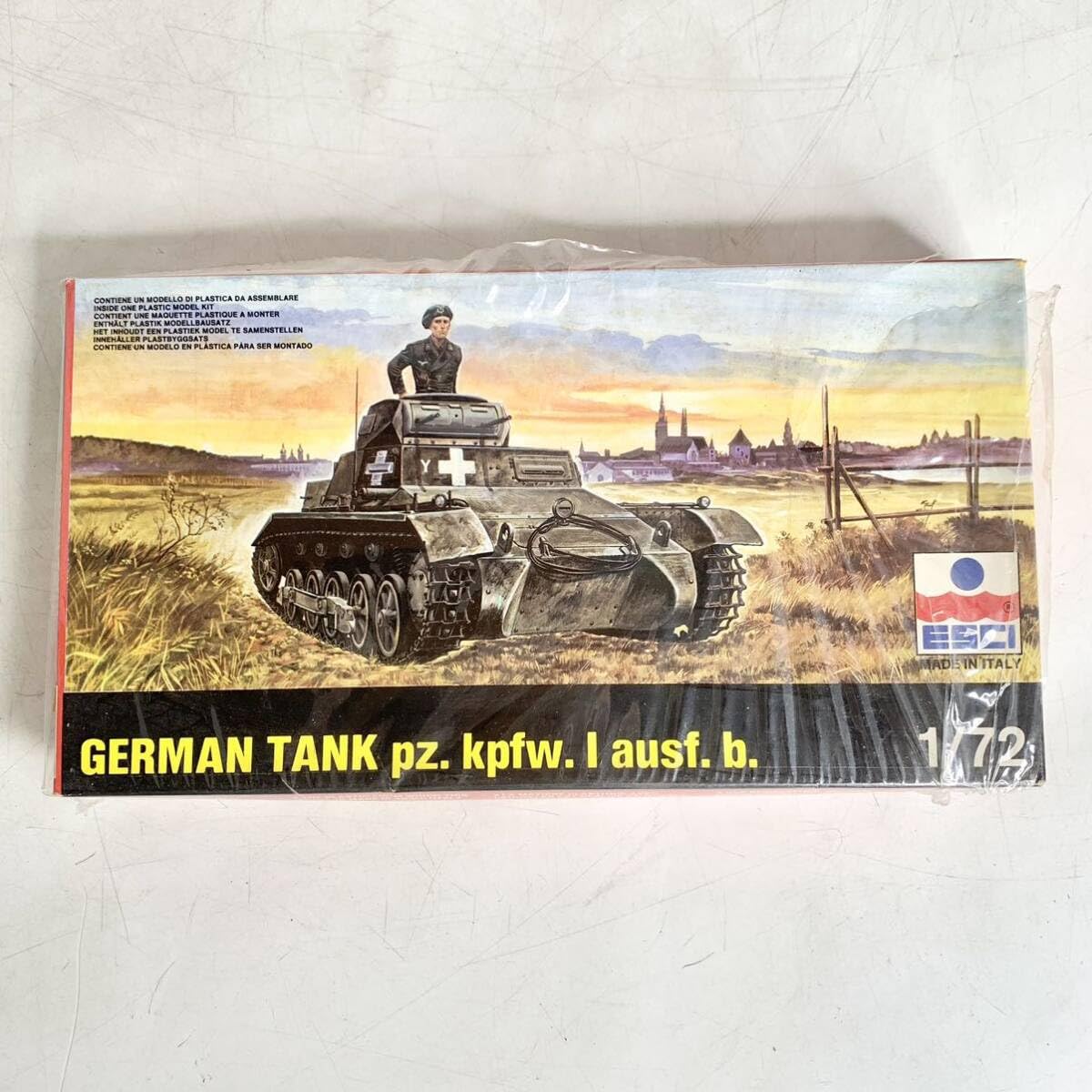 戦車モデルキット プラモデルセット Amazon.co.jp: ESCI エッシー 1/72 Ⅰ号戦車B型 GERMAN TANK Pz.kpfw
