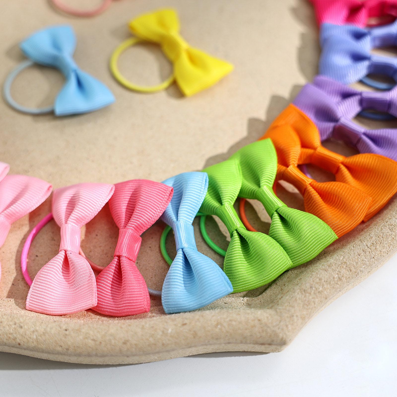 OAOLEER - 40 lazos para el pelo de bebé de 2 pulgadas, lazos elásticos para coletas pequeñas, accesorios para el cabello (lazos para el pelo de bebé, 2 pulgadas)