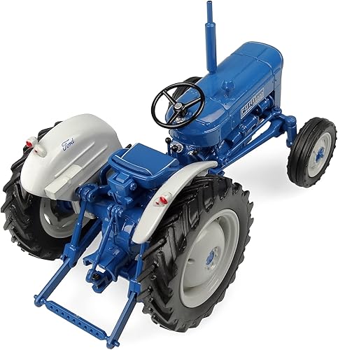 Miniatura 4 de Universal Hobbies Ford Super Dexta Diesel 2000 a escala 132, réplica de tractor diésel a presión UH6275