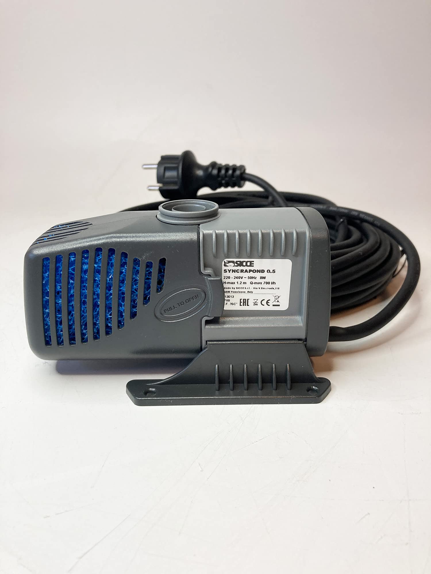 Sicce Syncrapond 0.5 Teichpumpe mit 10m Kabel, hochwertige Qualitätspumpe aus Italien, Pumpe für Ihren Gartenteich und Brunnen (700 l/h - 10m Kabel)