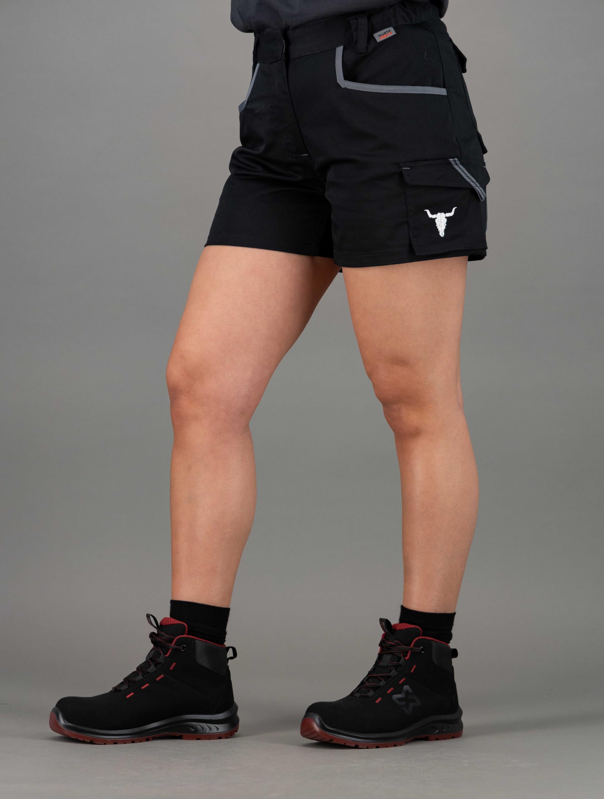 WÜRTH MODYF Damen Arbeitsshorts Stretch X - Wacken Edition - Gr. 32-48 | Kurze Cargo-Arbeitshose – ideal für Festival, Freizeit und aktive Tage im Freien.