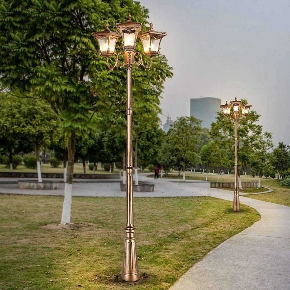 Zewnętrzne lampy słupowe z potrójną głowicą, zabytkowe lampy uliczne do trawników, ścieżek i podjazdów, wiktoriański czarny słup oświetleniowy, zewnętrzny słupek, latarn,3.10m