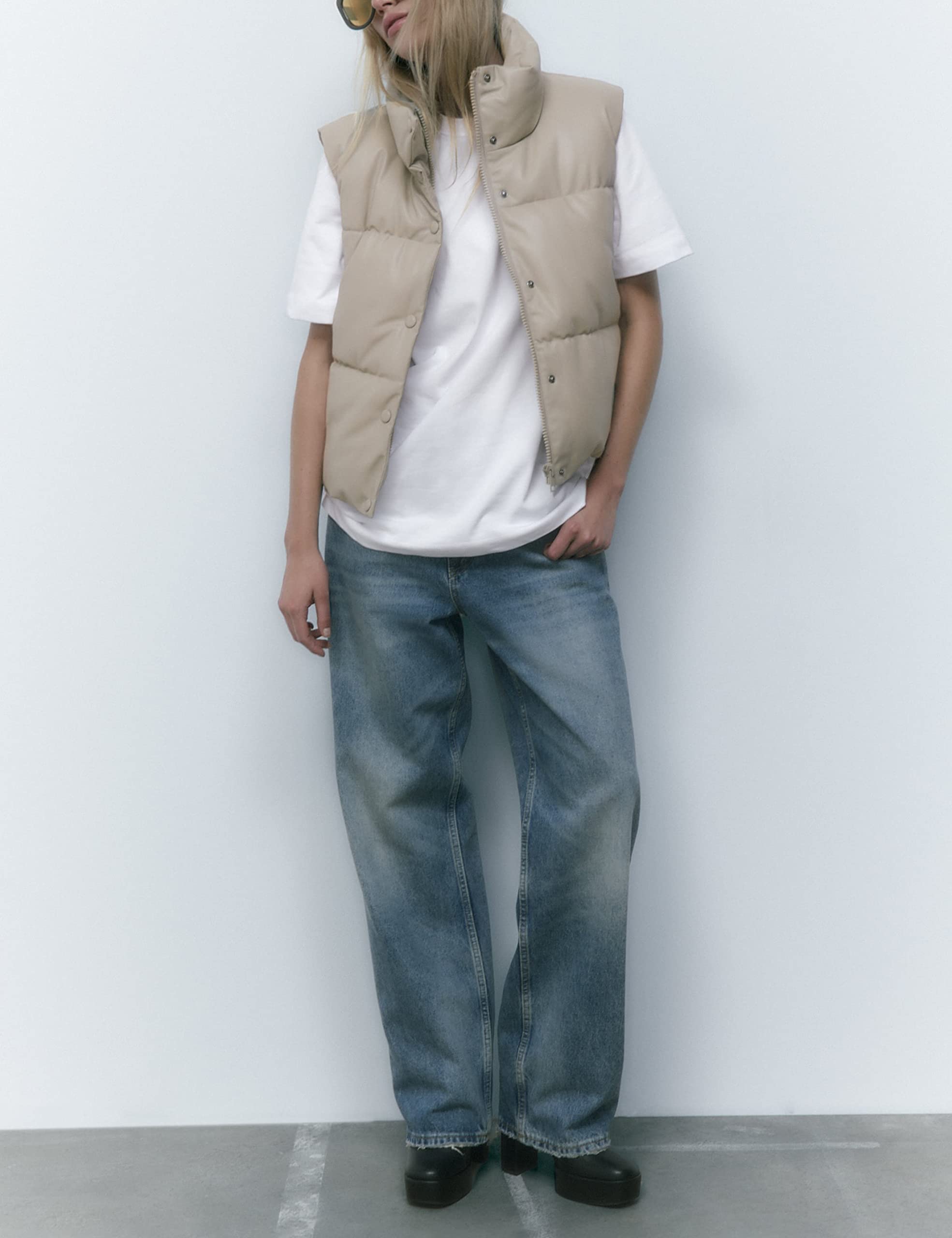 Ailoqing Womens Faux Leather Puffer Vest Zip Up Sleeveless Winter Cropped Jacket