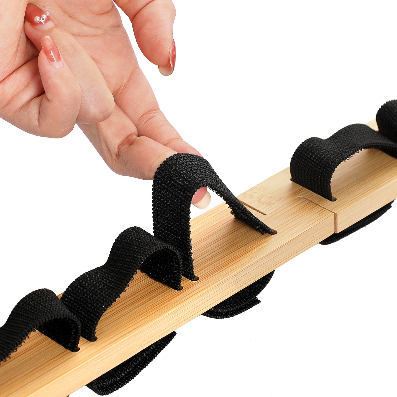 JUXYES Organizador de cinturones de artes marciales para pared 8-12 cinturones, soporte de bambú para karate