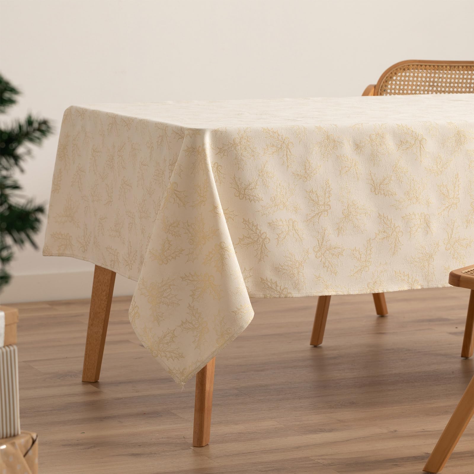Gamusi Holly Ecru Tablecloth Christmas Jacquard Golden Thread Dining Table Rectangular Christmas Decoration 140 X 240 Cm, Ecru