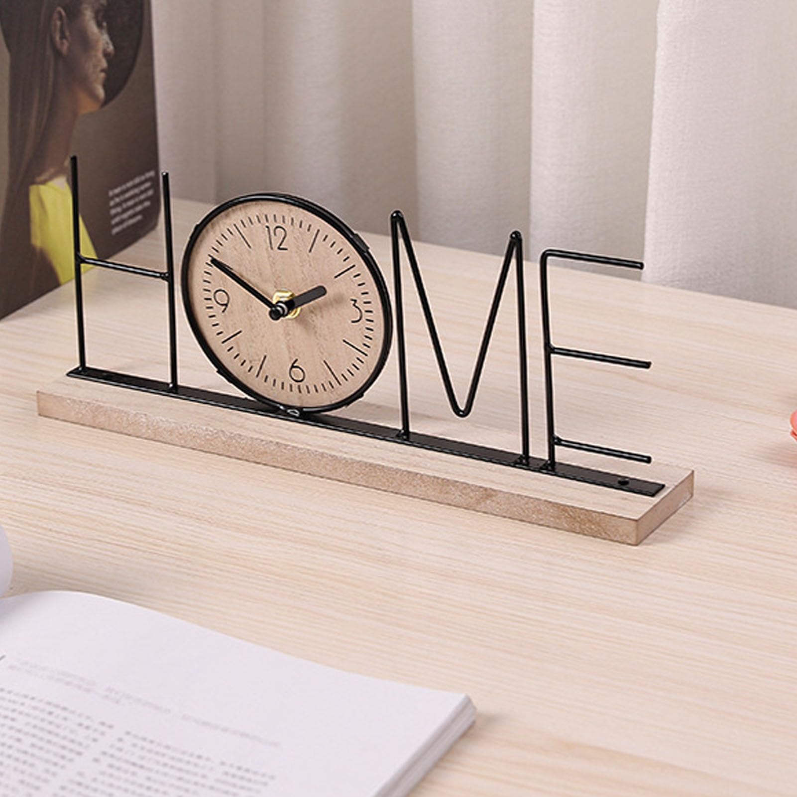 Haofy Reloj de Estante de Escritorio de Hierro y Madera, Reloj de Mesa con Letras Decorativas Modernas, Adorno para Sala de Estar, Comedor, Dormitorio y Oficina (Versión Inicio)