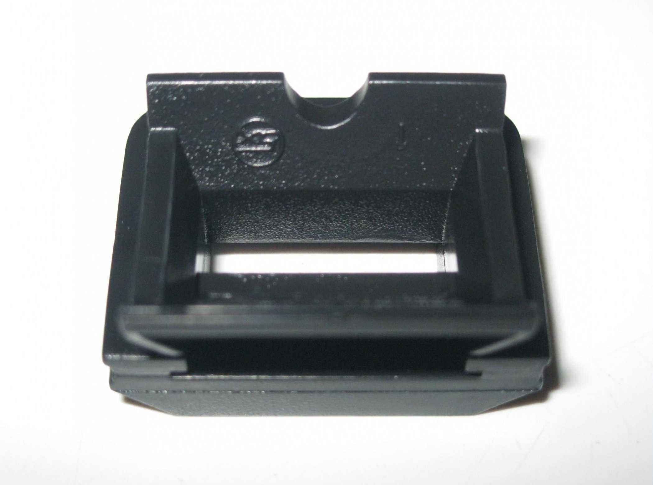 BMW E39 E60 E61 E38 E53 Door Card Handle Clip Bracket 51418156532 