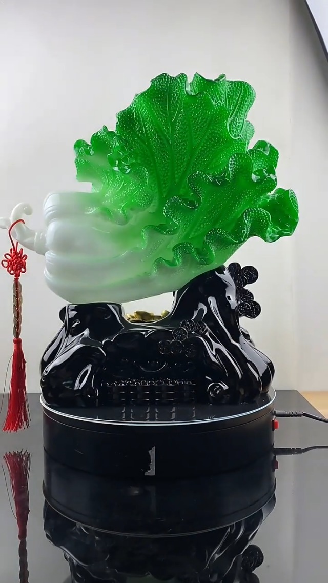白菜の形の置物 Amazon.com: 中式百财有余玉Feng Shui Decor (The Cabbage