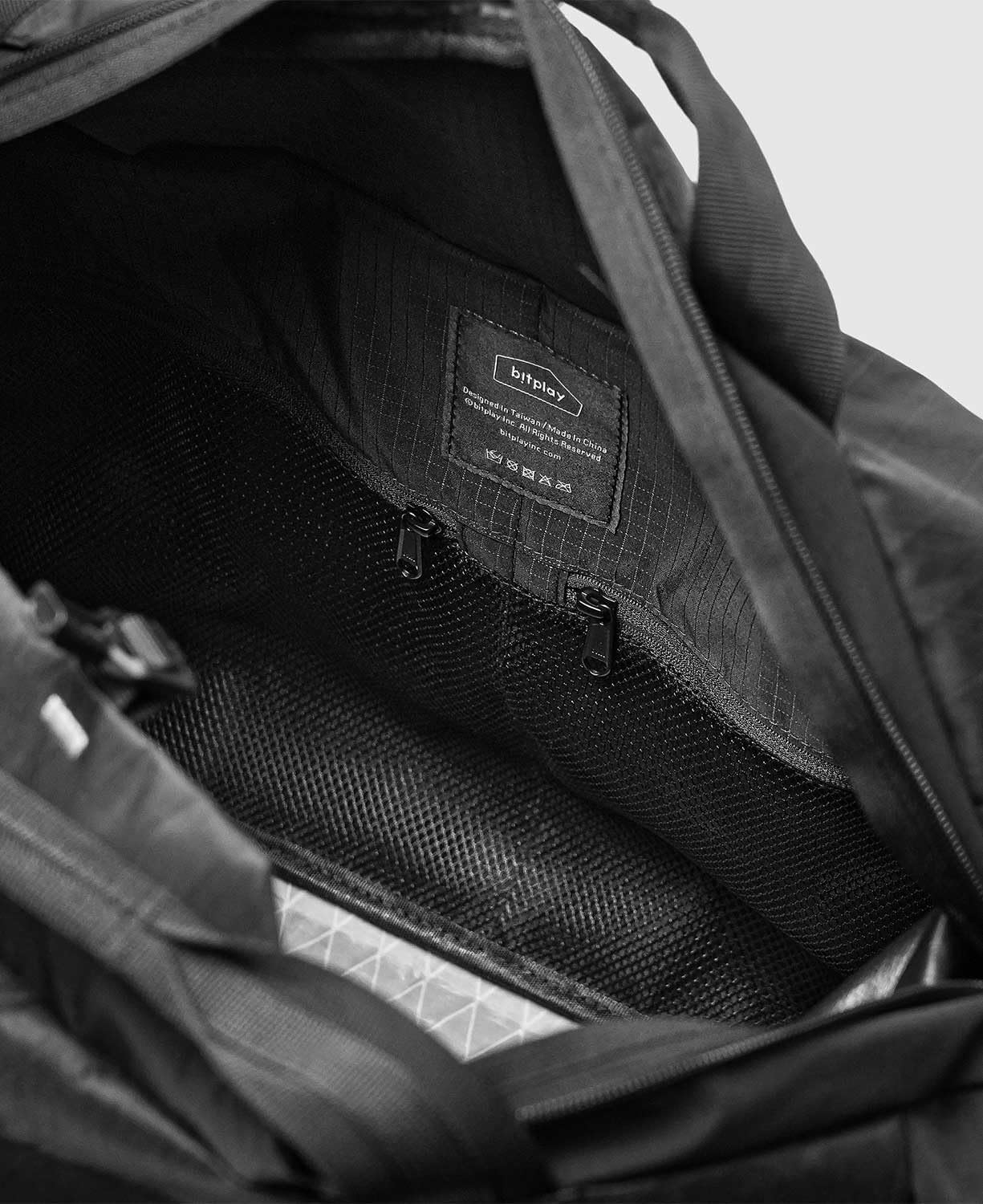 bitplay-45L Travel Duffel Bag Black Series (Versatile Crossbody & Handbag, Carry-On Compatible, Weather-proof Fabric)