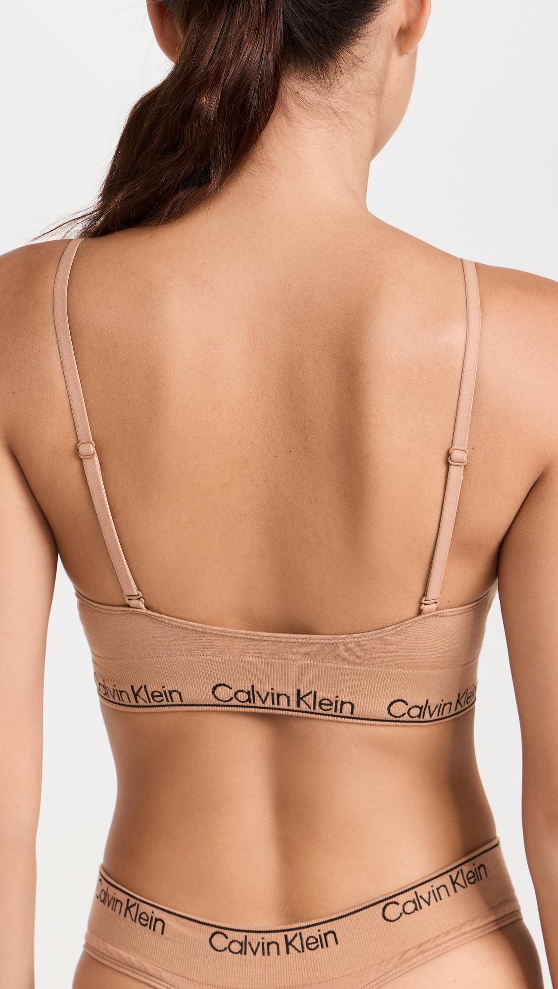 Calvin Klein Ropa interior de algodón moderno Naturals ligeramente forrado triángulo sujetador