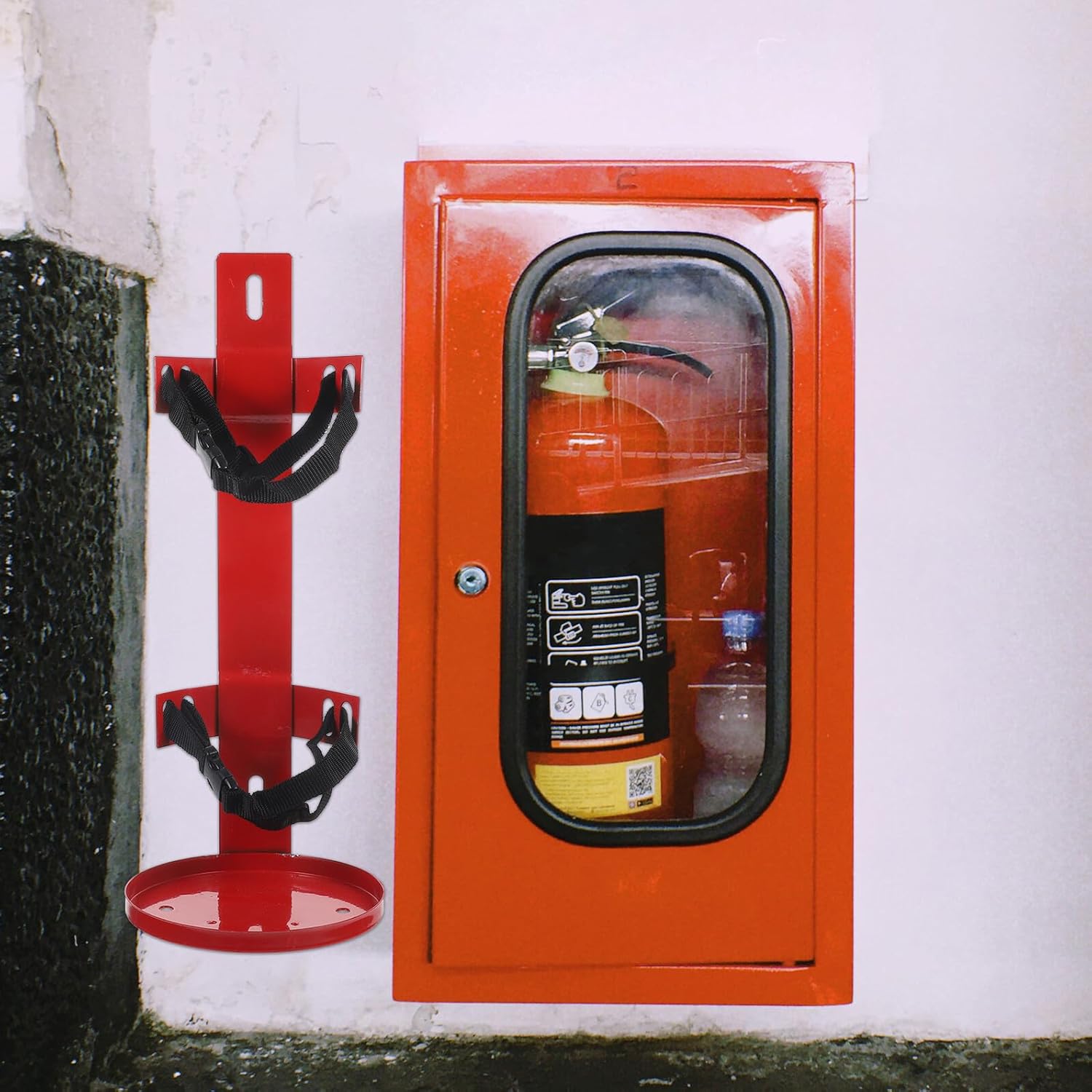 Homoyoyo Heavy Duty Fire Extinguisher Bracket with Strap for Passenger Transport Vehicles Space-Saving Compact Mount Easy Installation Secure Fire Extinguisher Holder for Emergency Safety
