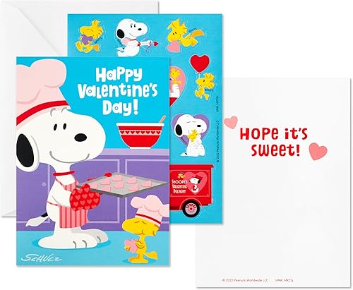 Vista 5 de Hallmark Peanuts - Tarjetas y calcomanías para el día de San Valentín para niños, Snoopy y Lucy (24 tarjetas de San Valentín con sobres)