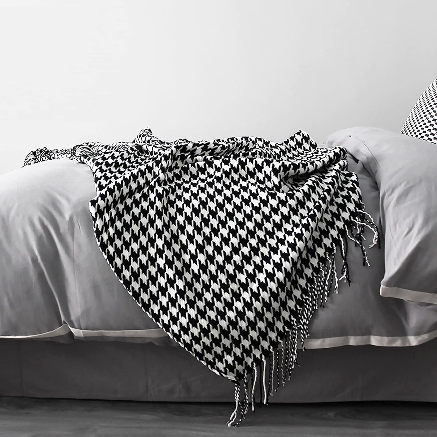 Knitted Throw Blanket with Tassels Houndstooth Bohemian Check Soft Warm Cozy Lightweight Couch Cover Bedspread Decorative Blanket for Sofa Bed Couch Settee 230x130cm