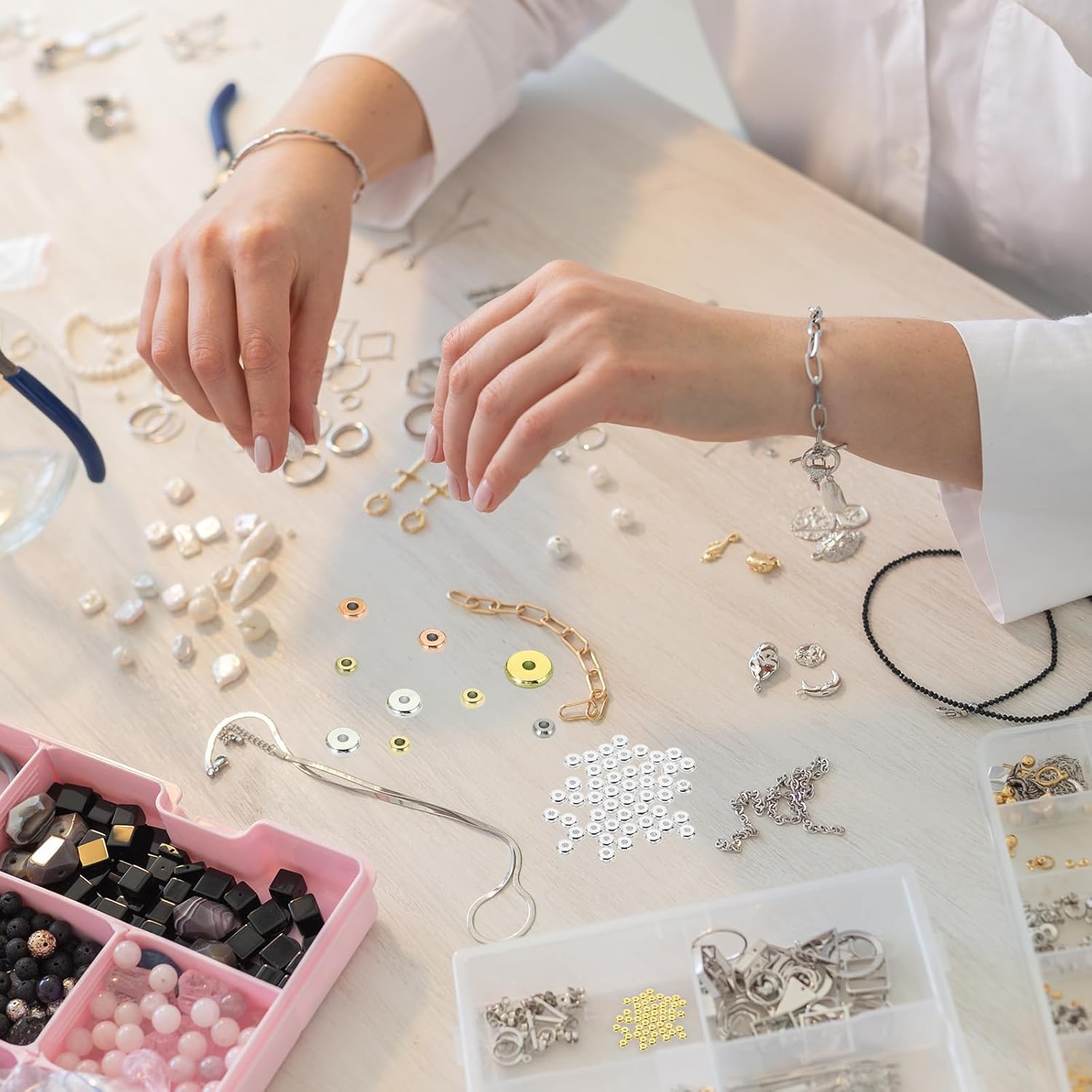 PATIKIL 3mm Spacer Beads, 100 Pcs Flat Bead Spacers Bulk Flat Round Disc Beads Loose Metal Brass for Jewelry Making DIY Bracelets Necklace, Silver Tone - Image 5