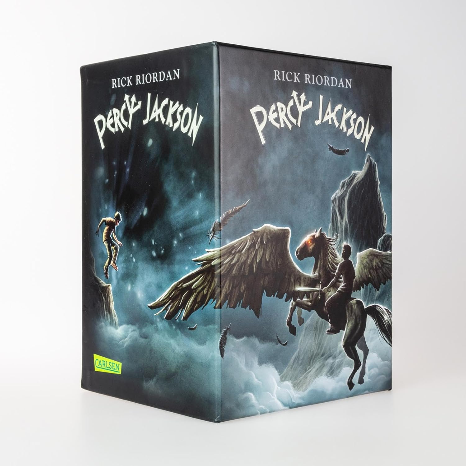 Percy-Jackson-Taschenbuchschuber: Alle fünf Bände im Schuber      Paperback – October 20, 2016