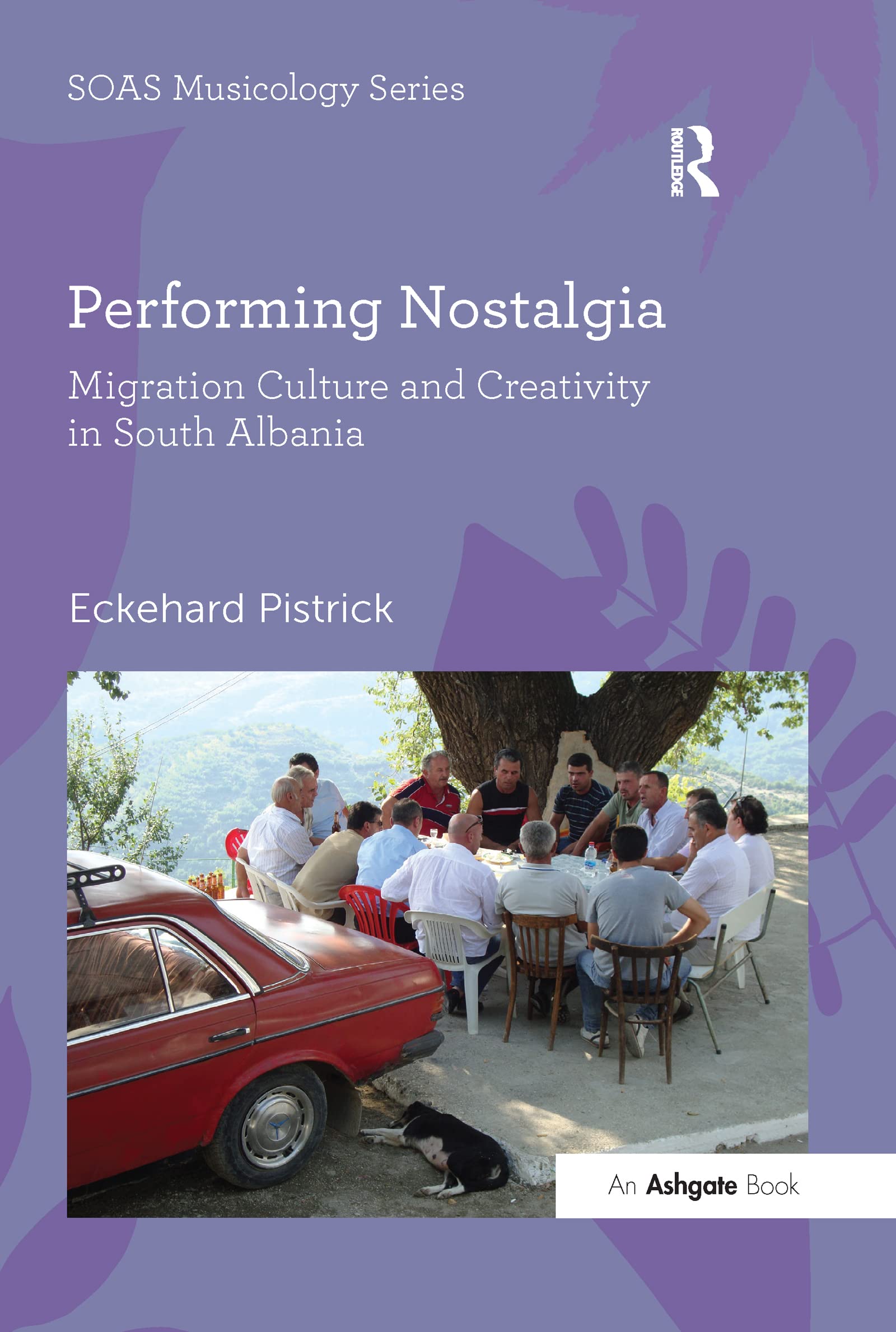 Performing Nostalgia comprendre impact exil et création artistique Albanie