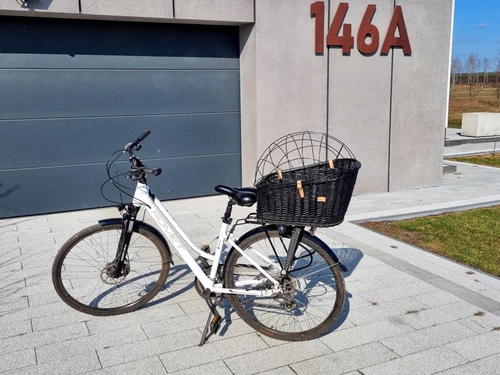 Wiklibox Natural Wicker Dog Bike Basket - 100% Organic Rattan Pet Carrier with Protective Grille - Eco Friendly Design - Soft Cotton Cushion & Mounting Bracket for Secure Bicycle Rear Luggage Rack