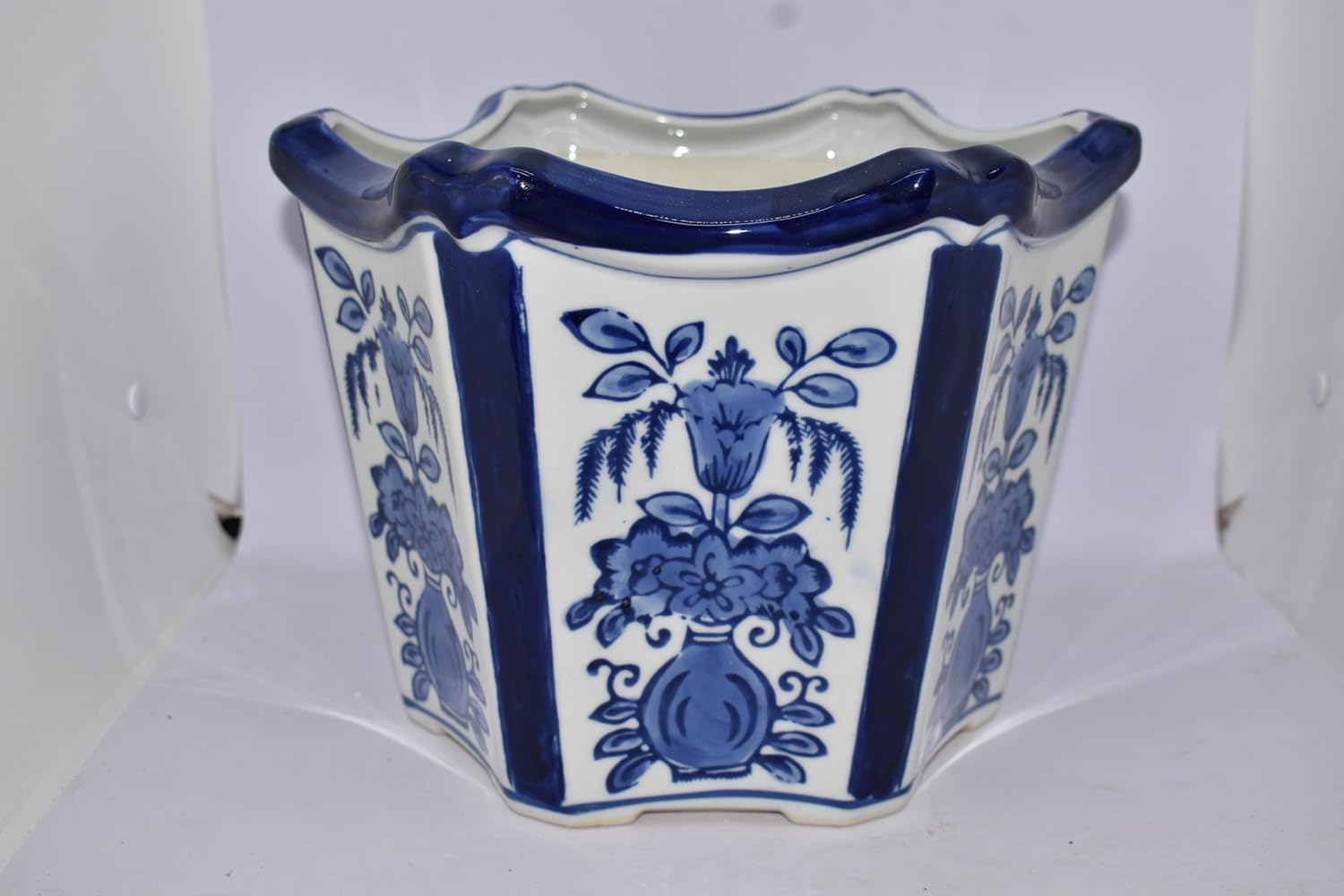 New 10" Oriental Blue and White Ornate Centerpiece Floral Design Hexagon Shaped Planter Plant Pot