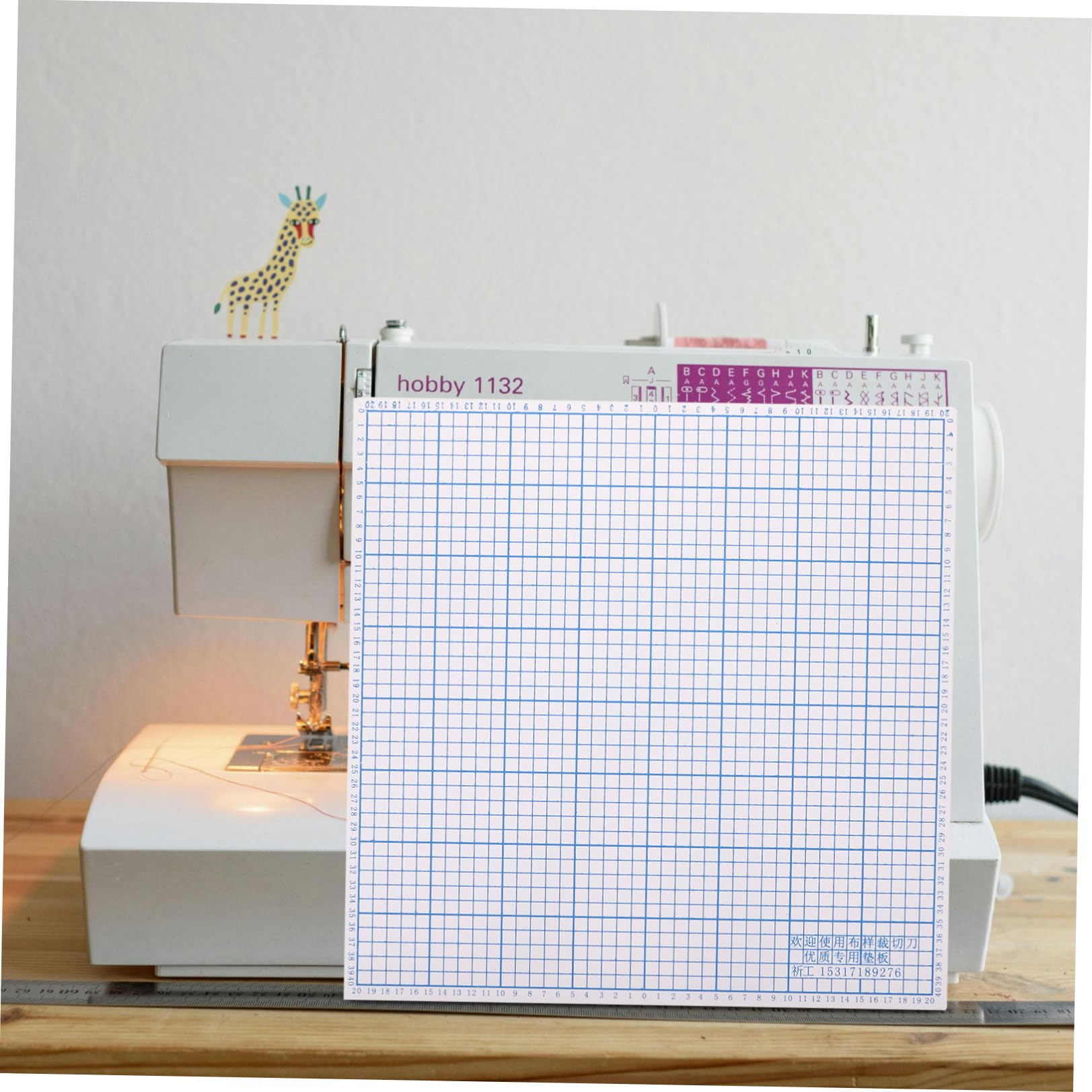 Tappetino da Taglio per Tessuti Pvc 40x40x0, 6 Cm per Macchina | Griglia Precisa, Uso in Studio, Facile da Riporre, Previene lo Scivolamento del Materiale