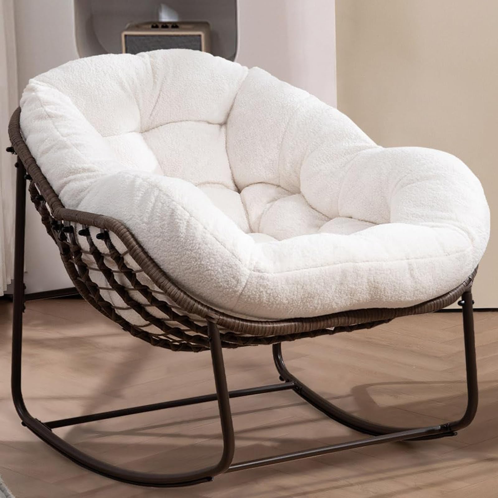 Fauteuil de lecture en rotin blanc surdimensionné à inclinaison 30°