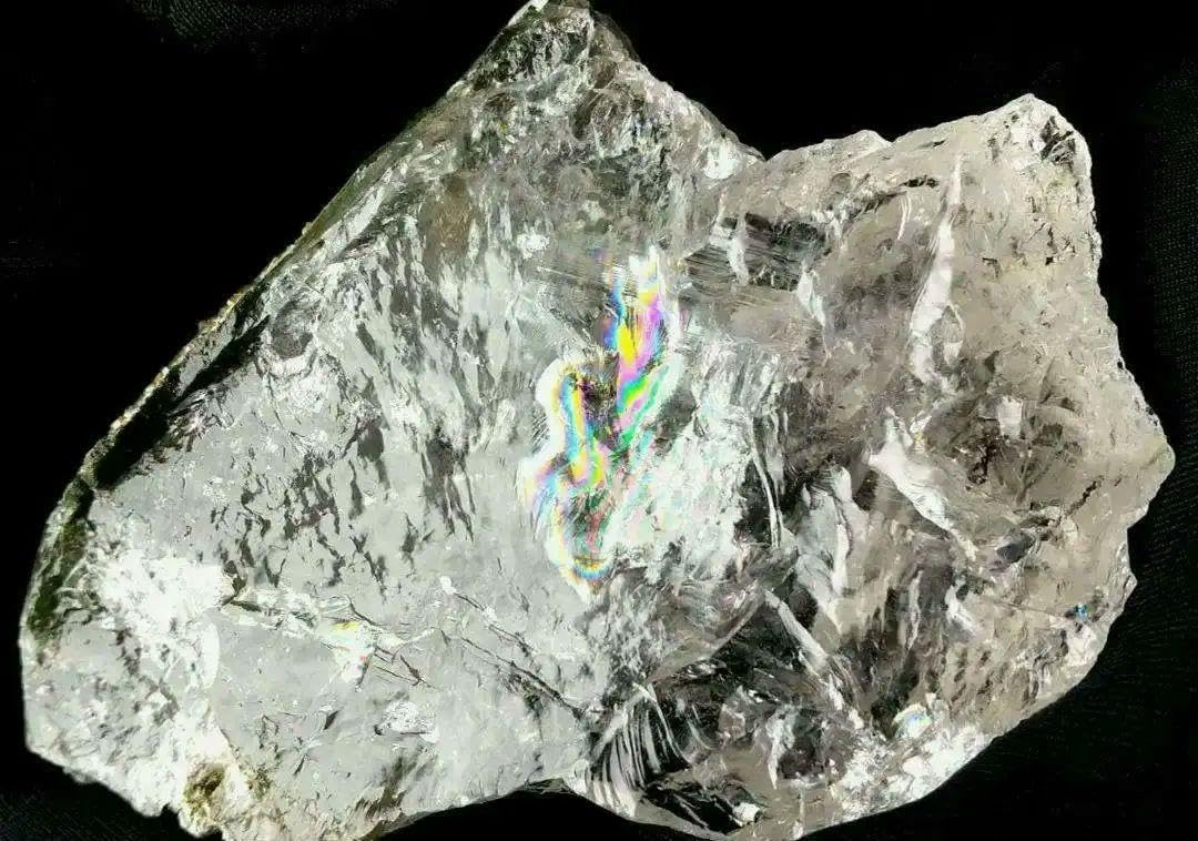 極上 虹 アクチノライト クローライト ガネッシュヒマール産 ヒマラヤ水晶