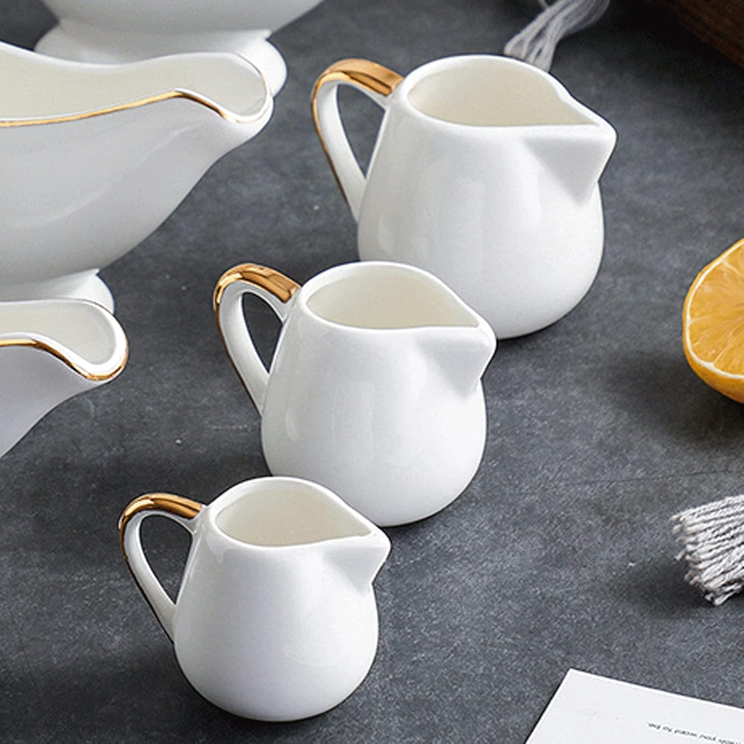 Gravy Boat White Gravy Boat with Gold-painted Edges, Ceramic Craftsmanship, Creamer Pot with V-shaped Mouth, Coffee Creamer Pitcher Gravy Sauce Boat (Size : Medium)