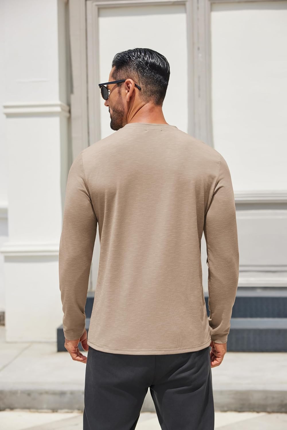 COOFANDY Camiseta masculina Henley de manga comprida, leve, com botões, casual, básica em promoção! Veja a oferta e mais achadinhos de Camisetas 4 Hoje é o melhor dia para comprar COOFANDY Camiseta masculina Henley de manga comprida, leve, com botões, casual, básica com aquele preço maroto! Promoção! Aproveite a oferta! 4