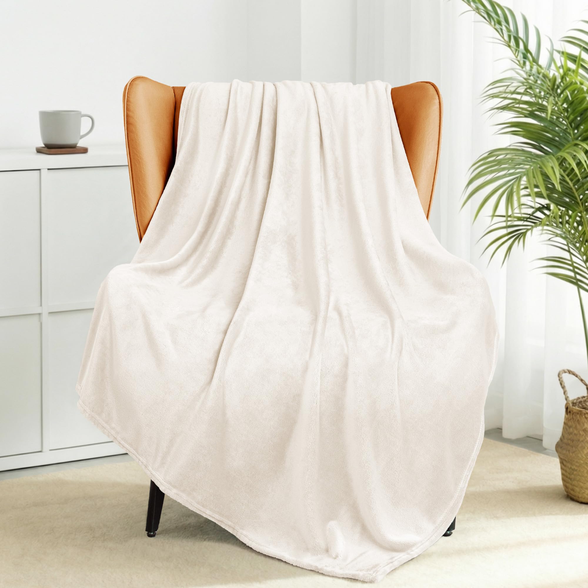 Exclusivo Mezcla Fleece Throw XL Blanket for Couch, Sofa, Super Soft and Warm Ivory Blankets, All Season, Cozy, Plush, Lightweight, 50x70 Inches